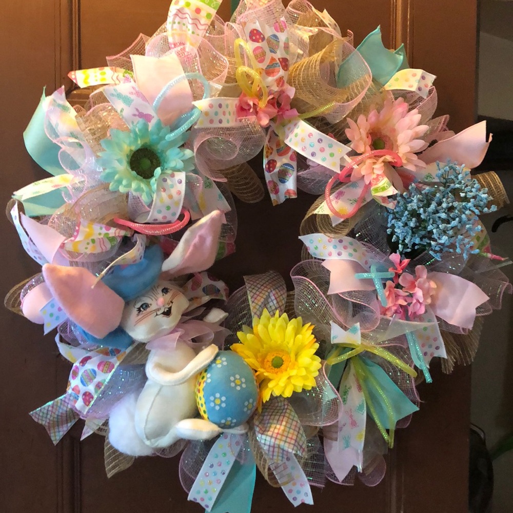 deco mesh Easter/spring wreath
